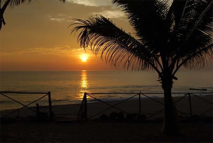Tivai Beach Cottages Калангут Экстерьер фото